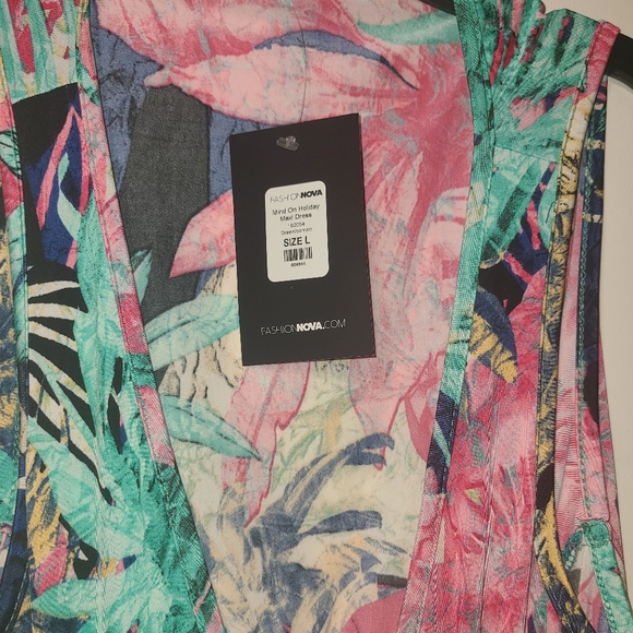 Multi-colored Maxi Dress Large Size from Fashion Nova - Picture 2 of 4